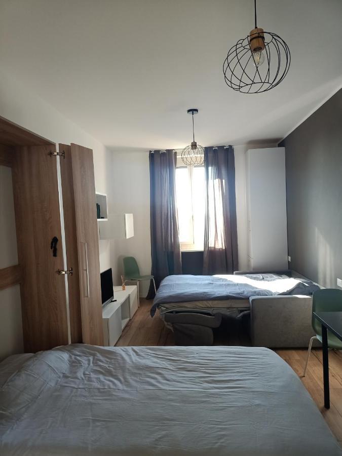 Tiny Bengasi Apartment ตูริน ภายนอก รูปภาพ
